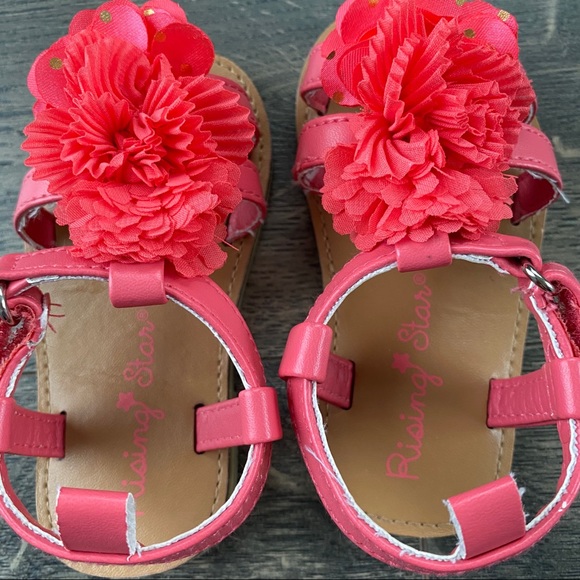 Rising Star Baby/Toddler Sandals size 3-4 - Picture 7 of 9